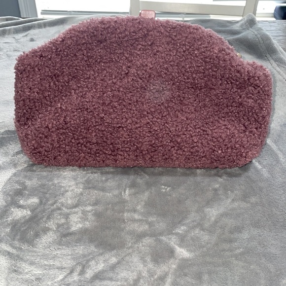 💕Isaac Mizrahi Crossbody Bag💕 - Picture 2 of 8